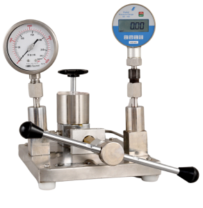 Pressure Comparator